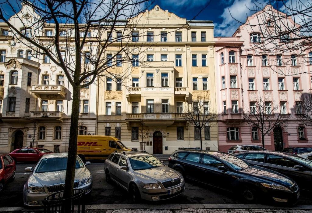 Modern Apartment Riegrovy Sady Prague Exterior photo