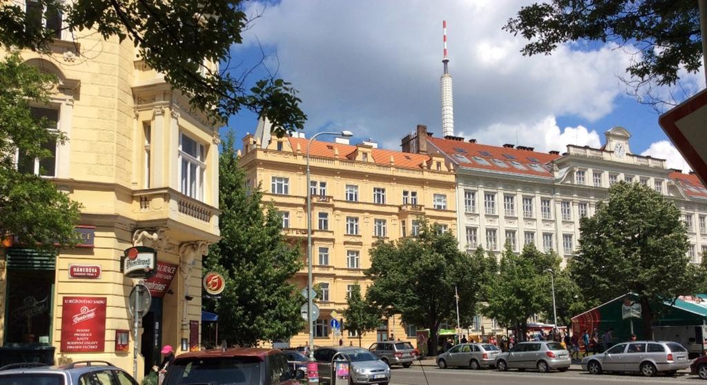 Modern Apartment Riegrovy Sady Prague Exterior photo